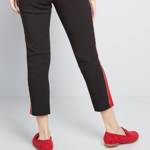 Authentic Entrance Skinny Pants in 10 (UK) - Picture 3 of 6